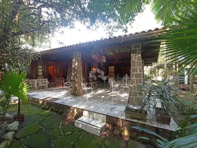 Casa / Sobrado para Venda em Guaíba/RS Flórida 5 Quartos