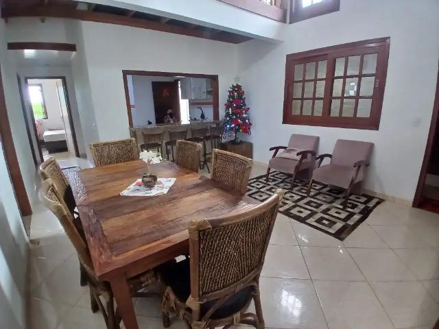 Casa / Sobrado para Venda em Guaíba/RS Jardim dos Lagos 3 Quartos