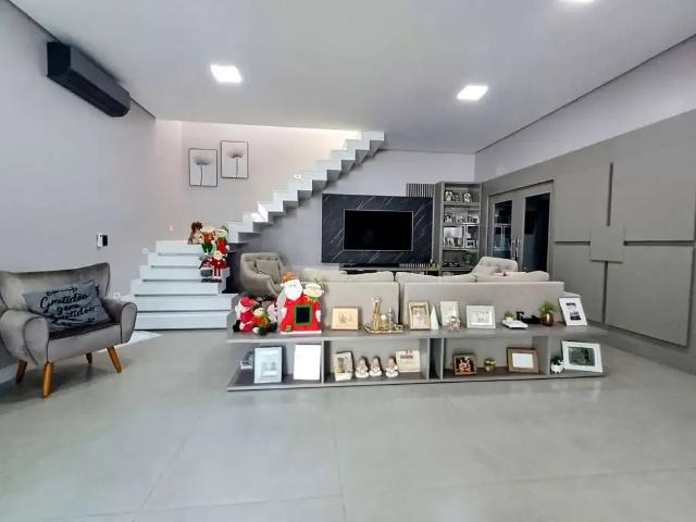 Casa / Sobrado para Venda em Guaíba/RS Colina 2 Quartos