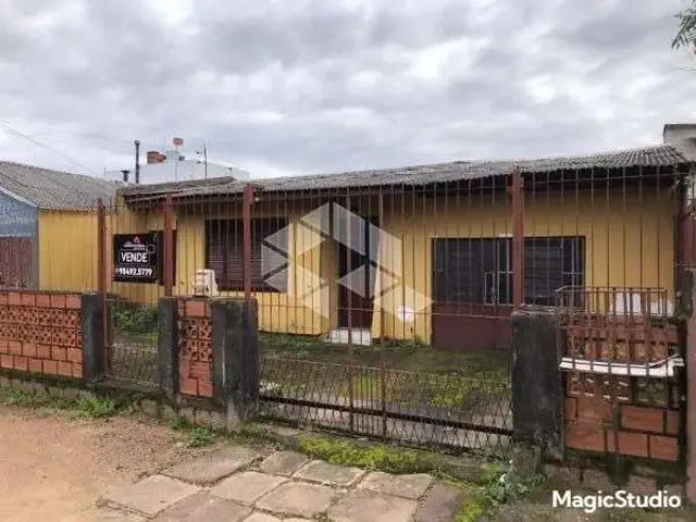 Casa / Sobrado para Venda em Guaíba/RS Parque 35 3 Quartos