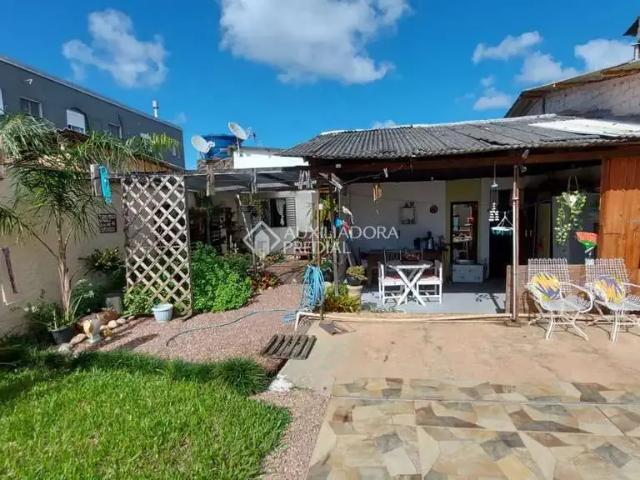 Casa / Sobrado para Venda em Guaíba/RS Parque 35 2 Quartos