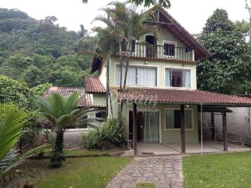 Casa / Sobrado para Venda em Guapimirim/RJ Caneca Fina 6 Quartos