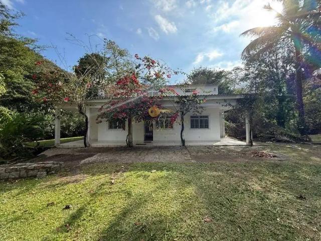 Casa / Sobrado para Venda em Guapimirim/RJ Limoeiro 4 Quartos