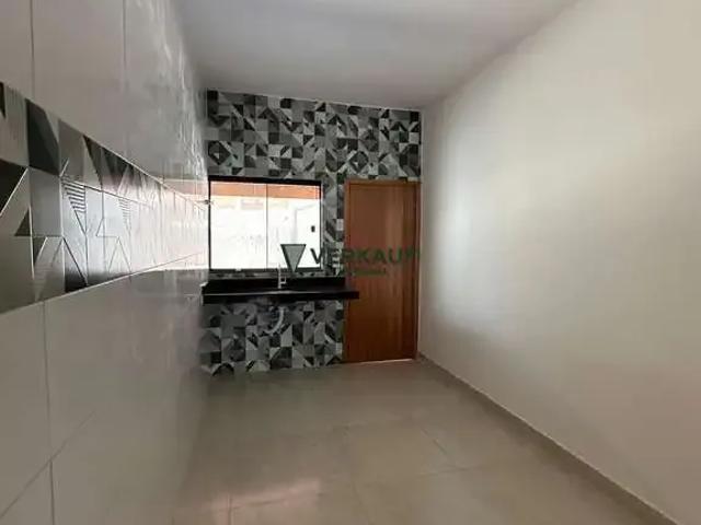 Casa / Sobrado para Venda em Guapó/GO Centro 2 Quartos