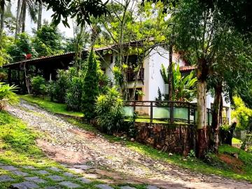 Casa / Sobrado para Venda em Guaramiranga/CE Zona Rural 6 Quartos