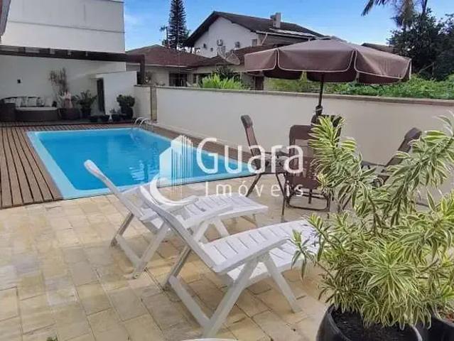 Casa / Sobrado para Venda em Guaramirim/SC Centro 3 Quartos