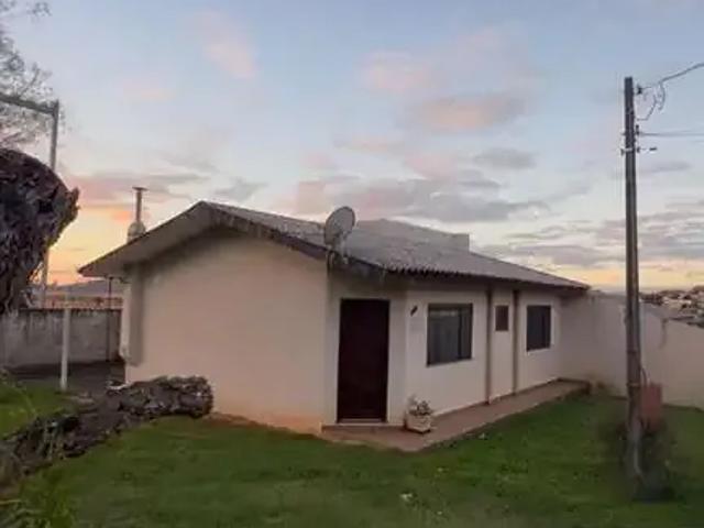 Casa / Sobrado para Venda em Guarapuava/PR Centro 2 Quartos