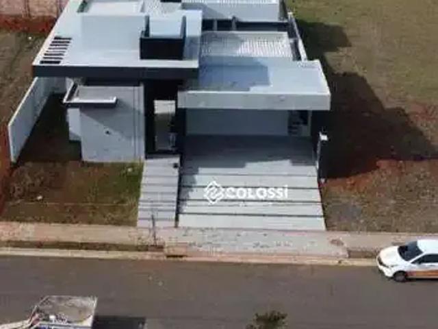 Casa / Sobrado para Venda em Guarapuava/PR Centro 3 Quartos