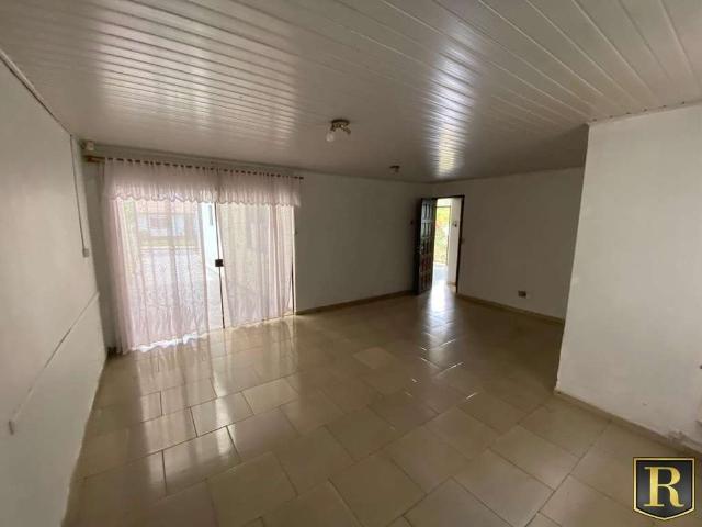 Casa / Sobrado para Venda em Guarapuava/PR Vila Bela 3 Quartos