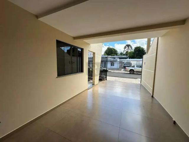Casa / Sobrado para Venda em Guarapuava/PR Centro 4 Quartos