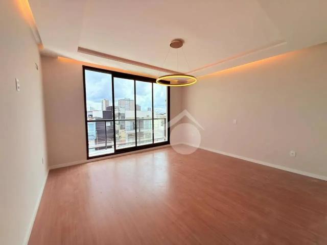 Casa / Sobrado para Venda em Guarapuava/PR Centro 4 Quartos