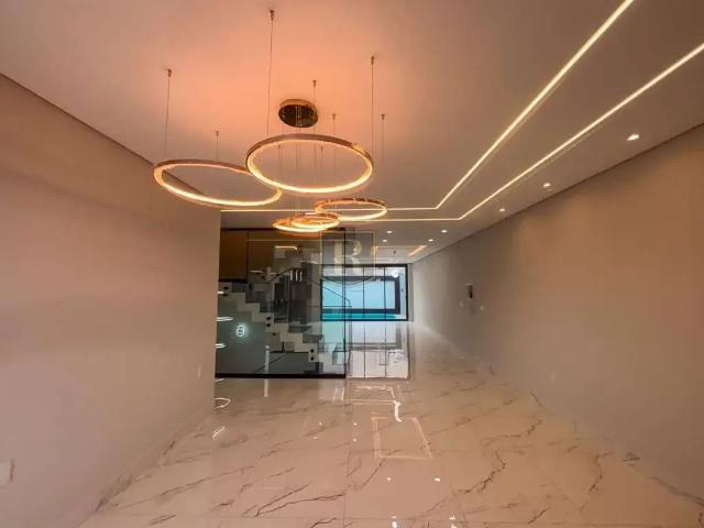 Casa / Sobrado para Venda em Guarapuava/PR Centro 4 Quartos