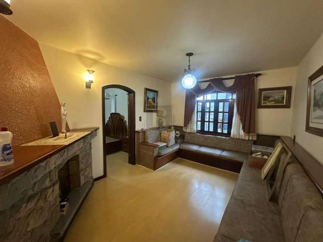 Casa / Sobrado para Venda em Guarapuava/PR Trianon 3 Quartos