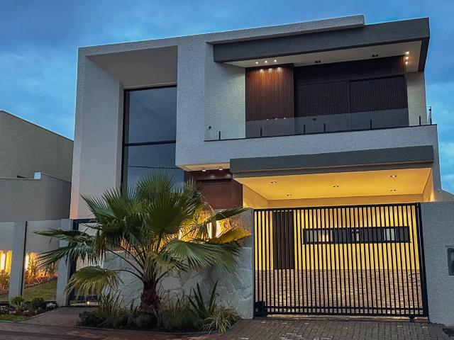 Casa / Sobrado para Venda em Guarapuava/PR Cidade dos Lagos
