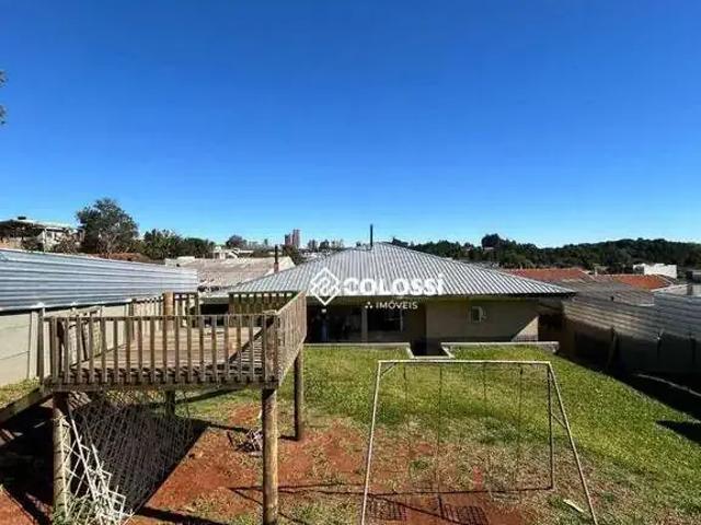 Casa / Sobrado para Venda em Guarapuava/PR Alto da XV 3 Quartos
