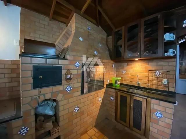 Casa / Sobrado para Venda em Guarapuava/PR Bonsucesso 5 Quartos