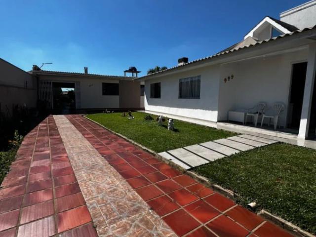 Casa / Sobrado para Venda em Guarapuava/PR Bonsucesso 5 Quartos