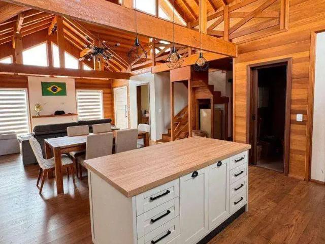 Casa / Sobrado para Venda em Guarapuava/PR Boqueirão 4 Quartos