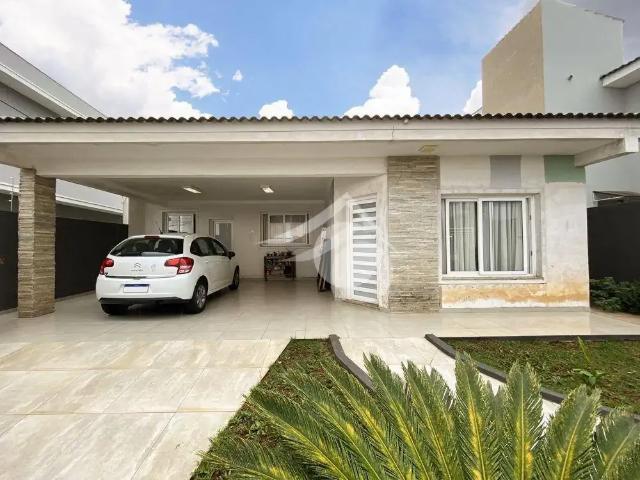 Casa / Sobrado para Venda em Guarapuava/PR Boqueirão 4 Quartos