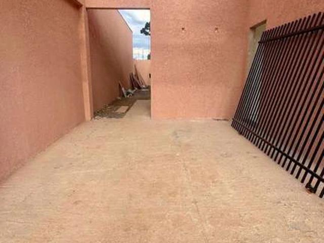 Casa / Sobrado para Venda em Guarapuava/PR Bairru das Cerejeiras 2 Quartos