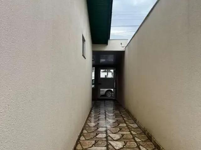 Casa / Sobrado para Venda em Guarapuava/PR Industrial 2 Quartos