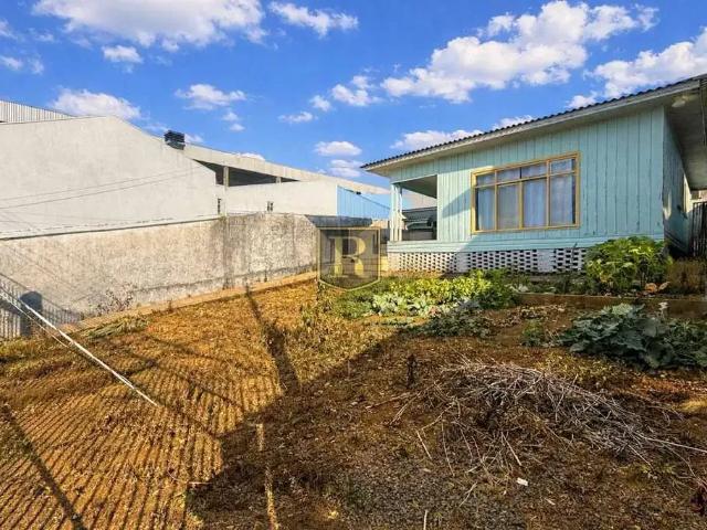 Casa / Sobrado para Venda em Guarapuava/PR Santa Cruz 4 Quartos
