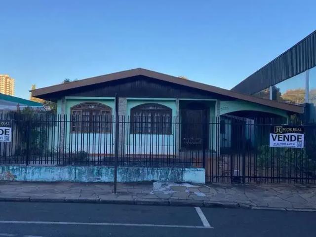 Casa / Sobrado para Venda em Guarapuava/PR Santa Cruz 3 Quartos