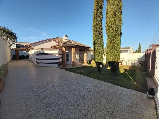 Casa / Sobrado para Venda em Guarapuava/PR Santana 3 Quartos