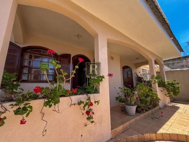 Casa / Sobrado para Venda em Guarapuava/PR Santana 3 Quartos