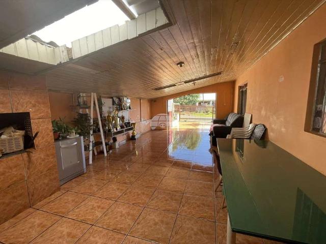 Casa / Sobrado para Venda em Guarapuava/PR Primavera 3 Quartos