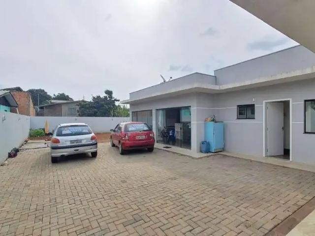 Casa / Sobrado para Venda em Guarapuava/PR Primavera 4 Quartos