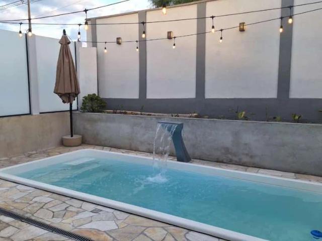Casa / Sobrado para Venda em Guarapuava/PR Primavera 4 Quartos
