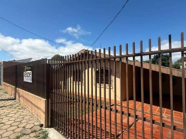Casa / Sobrado para Venda em Guarapuava/PR Trianon 2 Quartos