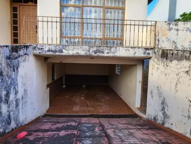 Casa / Sobrado para Venda em Guarapuava/PR Trianon 2 Quartos