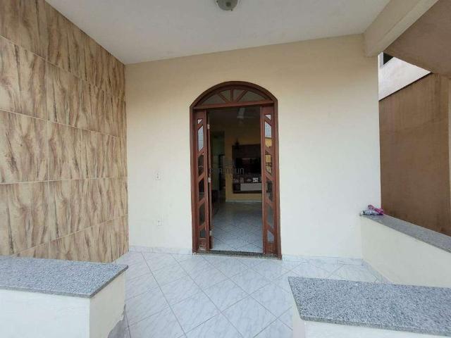 Casa / Sobrado para Venda em Guarapari/ES Meaípe 4 Quartos