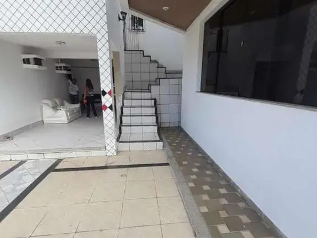 Casa / Sobrado para Venda em Guarapari/ES Centro 5 Quartos