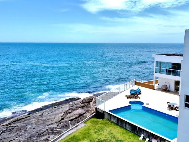 Casa / Sobrado para Venda em Guarapari/ES Enseada Azul 9 Quartos