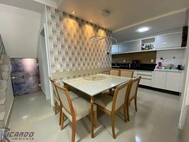 Casa / Sobrado para Venda em Guarapari/ES Itapebussu 3 Quartos
