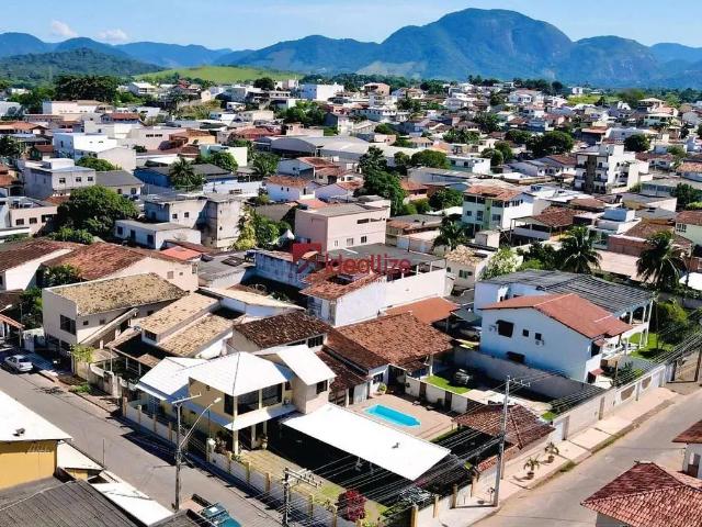 Casa / Sobrado para Venda em Guarapari/ES Itapebussu 4 Quartos