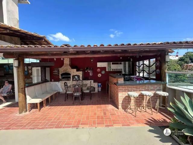Casa / Sobrado para Venda em Guarapari/ES Itapebussu 5 Quartos