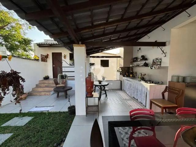 Casa / Sobrado para Venda em Guarapari/ES Meaípe 3 Quartos