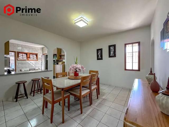 Casa / Sobrado para Venda em Guarapari/ES Meaípe 7 Quartos