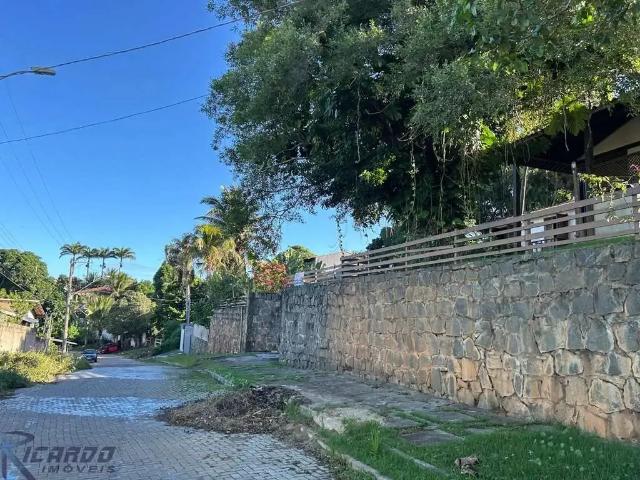 Casa / Sobrado para Venda em Guarapari/ES Praia de Setiba 4 Quartos