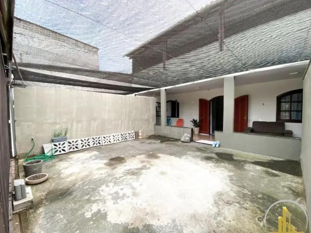 Casa / Sobrado para Venda em Guarapari/ES Praia de Setiba 6 Quartos