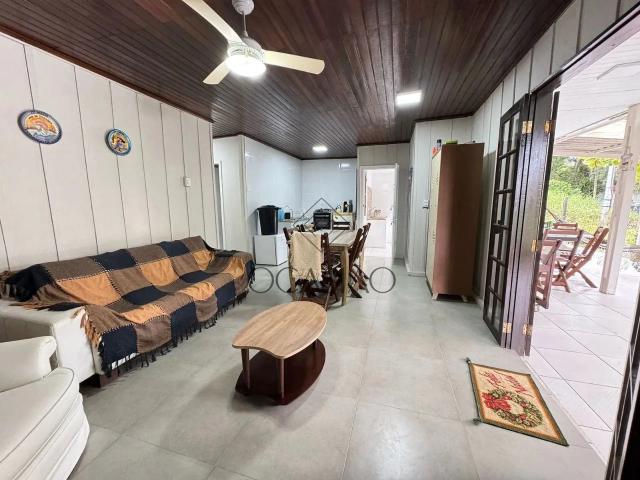 Casa / Sobrado para Venda em Guaraqueçaba/PR Ilha das Peças 3 Quartos