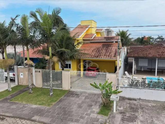 Casa / Sobrado para Venda em Guaratuba/PR Balneário Eliane 3 Quartos