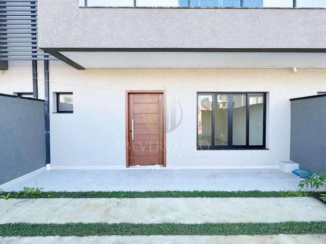 Casa / Sobrado para Venda em Guaratuba/PR Brejatuba 4 Quartos