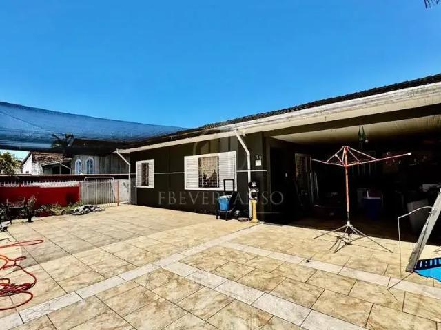 Casa / Sobrado para Venda em Guaratuba/PR Brejatuba 5 Quartos