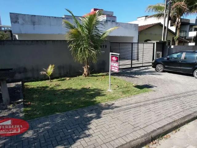 Casa / Sobrado para Venda em Guaratuba/PR Brejatuba 6 Quartos