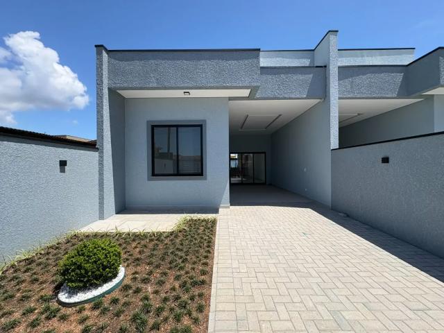 Casa / Sobrado para Venda em Guaratuba/PR Centro 3 Quartos
